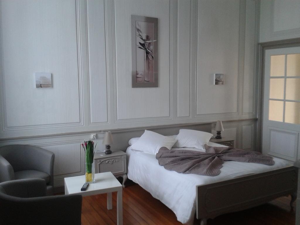 Le Chateau De Buchy Buchy  Kamer foto